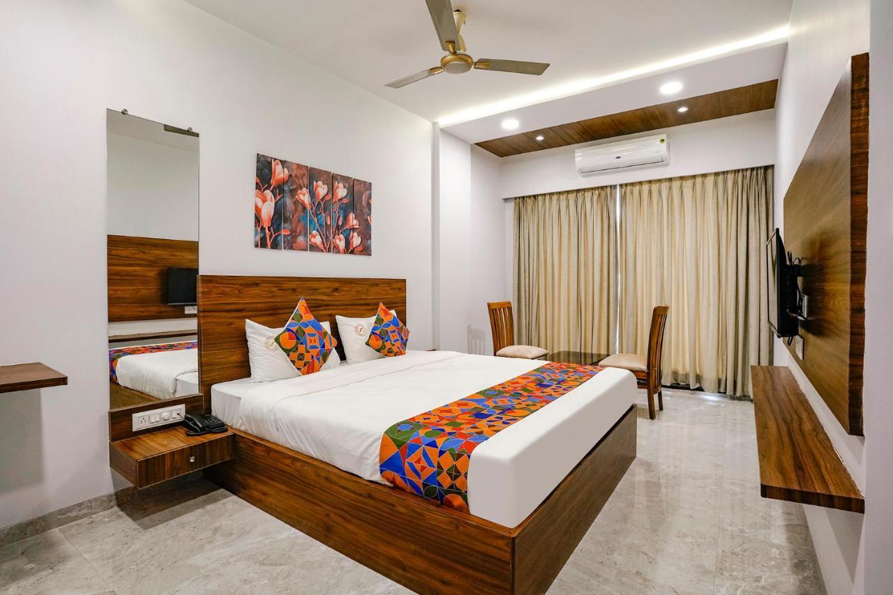Fabhotel Swaraj Shirgaon  Kültér fotó
